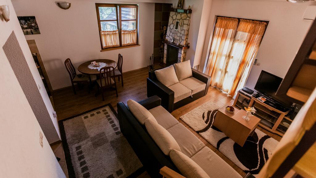 Guest House Rustico Korenica Habitación foto
